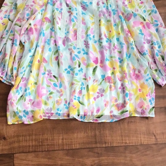 2/$12 3/$18 Lauren Conrad floral peasant blouse NWT - Picture 3 of 7